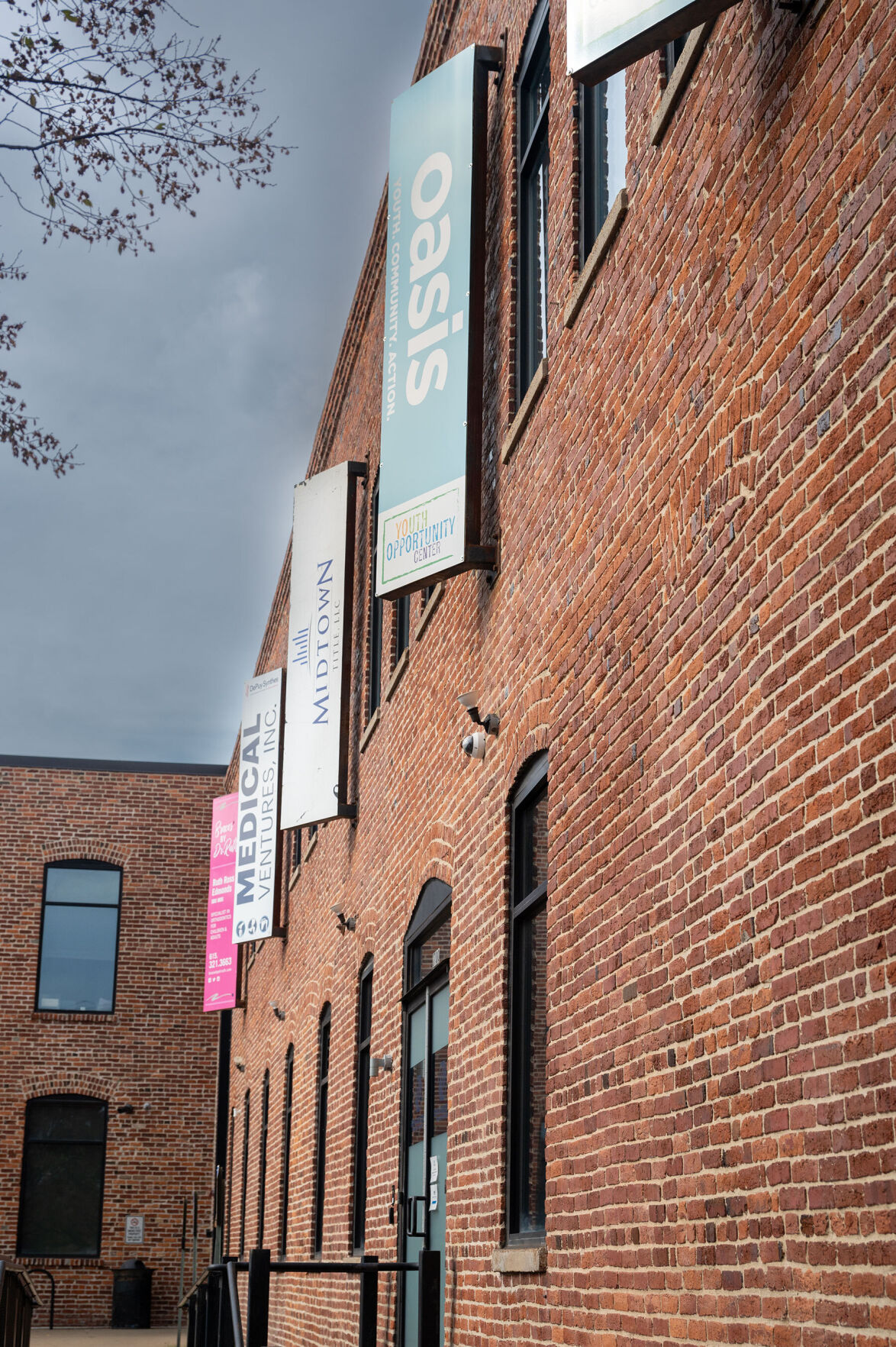 oasiscenter.jpg